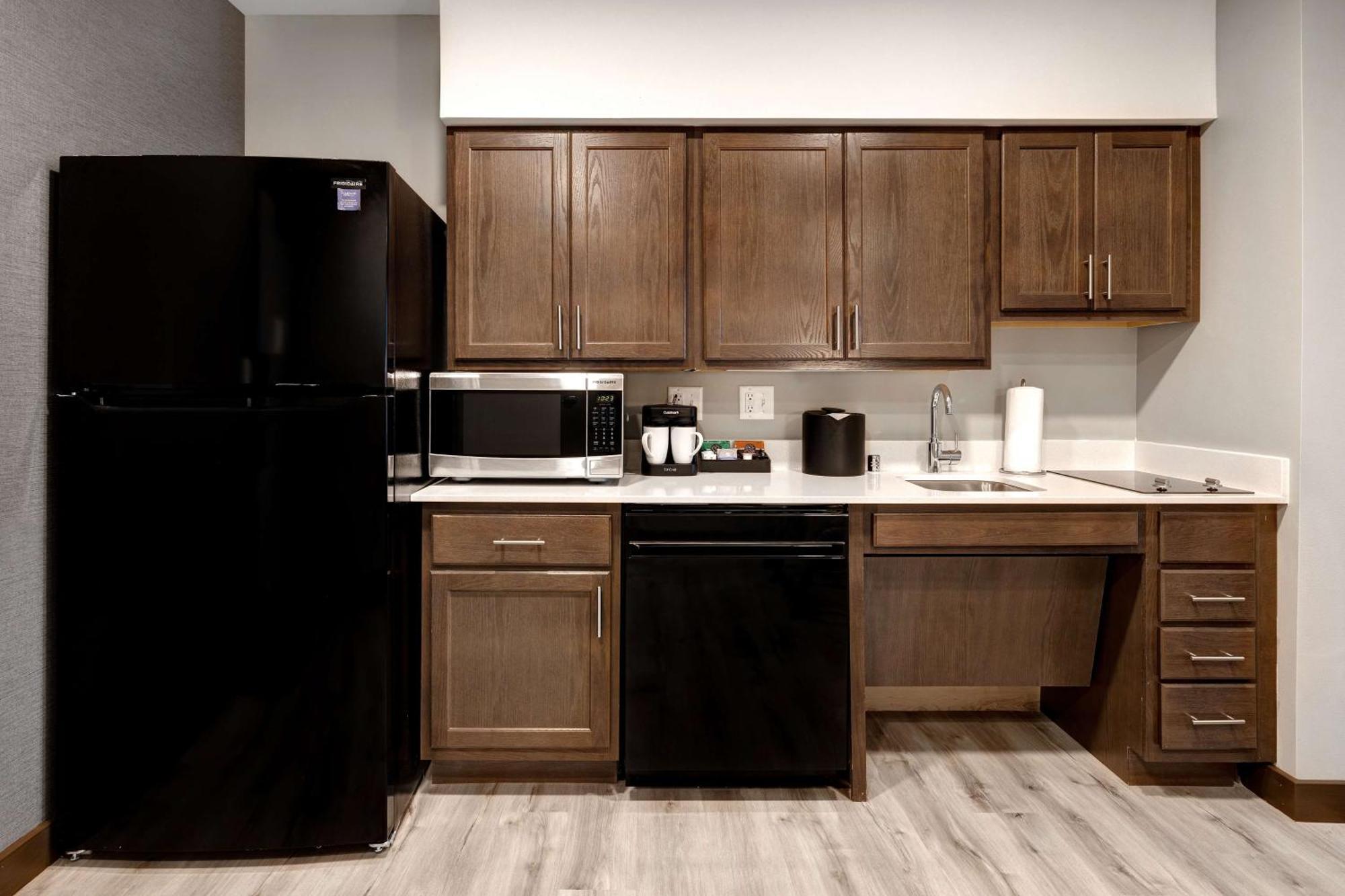Homewood Suites By Hilton Oak Creek Milwaukee Exterior foto